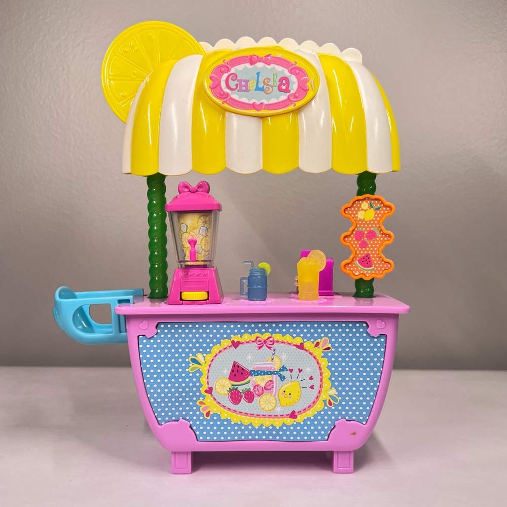 2015 Barbie - Chelsea Lemonade Stand with Accessories